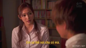 Tài xế quyến rũ đi đến khách sạn một cách e thẹn